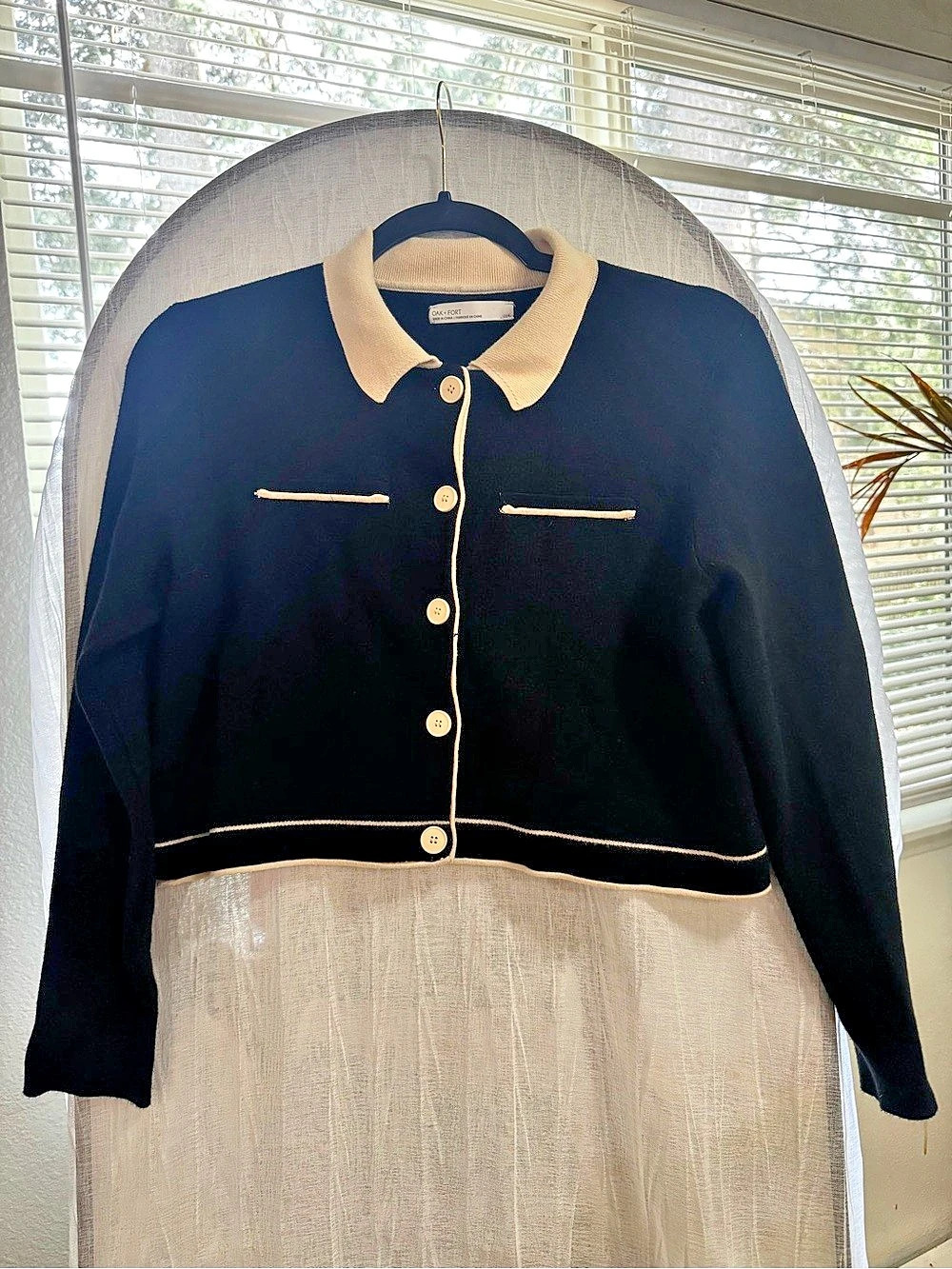 Oak + Fort Contrast Trim Button Front Collared Cardigan Black & Cream